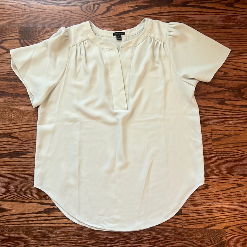Ann Taylor Light Mint Green Split Neck Blouse